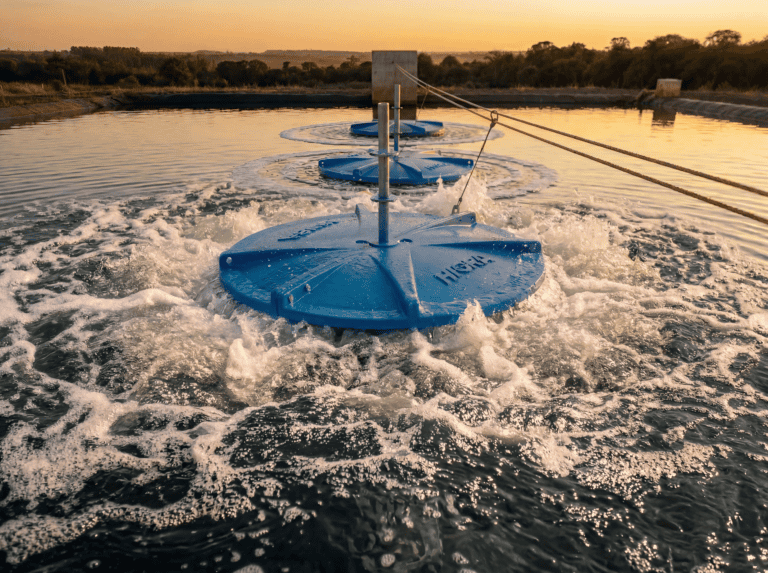Aerador de Superfície Ciclone vs. aerador tradicional: comparativo técnico para ETEs 5 Aerador de Superfície Ciclone vs. aerador tradicional: comparativo técnico para ETEs Aerador Ciclone Por do Sol Aerador de Superfície Ciclone vs. aerador tradicional: comparativo técnico para ETEs
